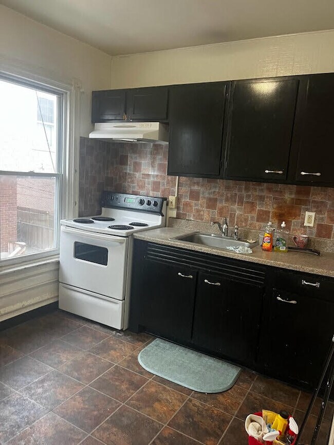 Foto del edificio - 1742 W Linden St