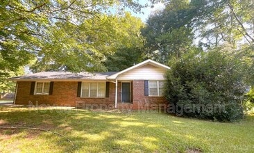 Building Photo - 809 Beulah Church Rd