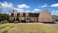 Foto principal - 58 Revere Rd