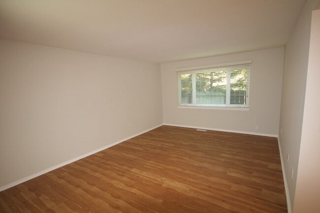 Building Photo - 19 Belle Avenue, Unit 2