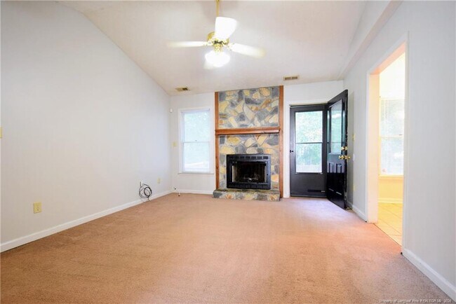 Foto del edificio - 6475 Applewhite Rd