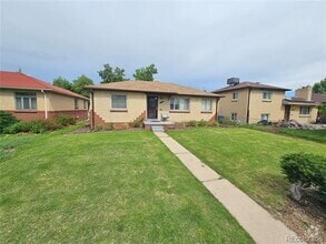 Building Photo - 3536 Dahlia St