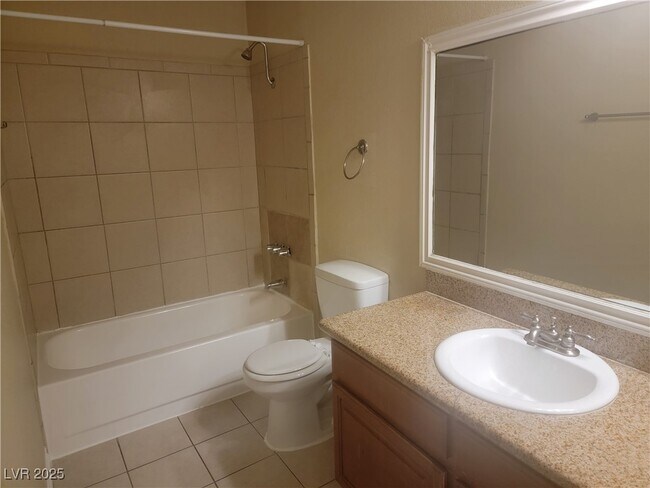 Foto del edificio - 2700 N Rainbow Blvd