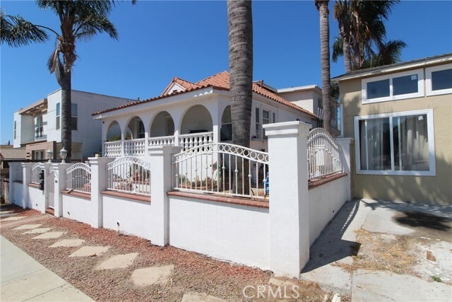 Foto del edificio - 2078 Harrison Ave