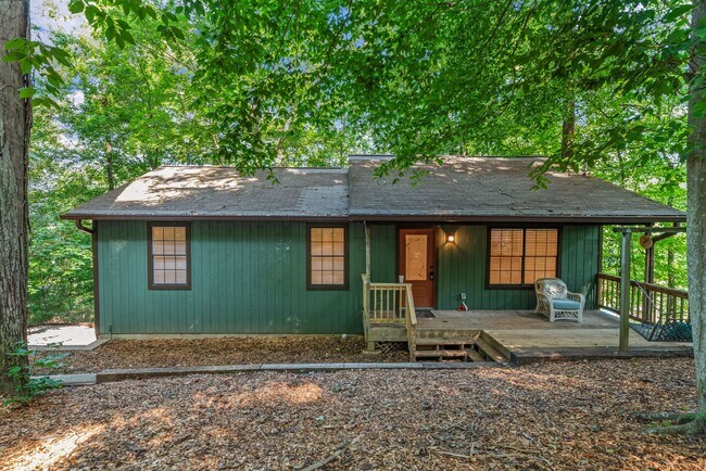 Foto del edificio - Beautifully Remodeled 3-Bedroom Home with ...