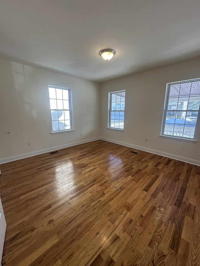 Foto del edificio - 166 W Washington Ave