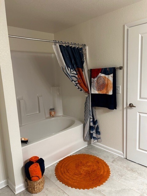 Main Bathroom - Autumn Park Apartments Phase II