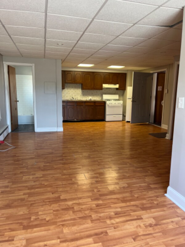 Primary Photo - 4347 Union Rd
