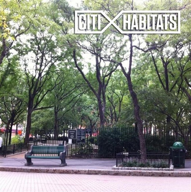 Foto del edificio - 244 E 90th St