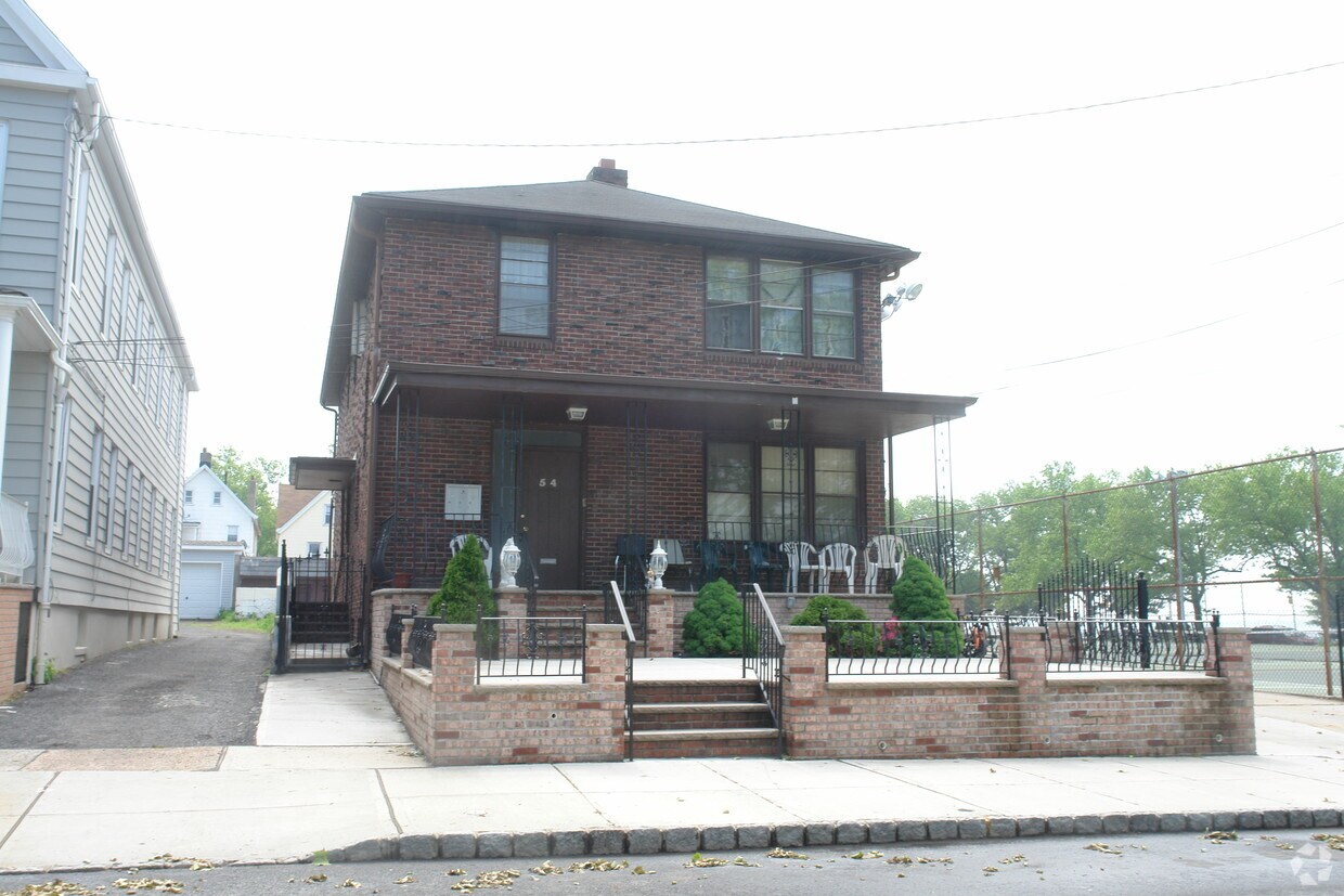 Building Photo - 64-66 Madison Ave