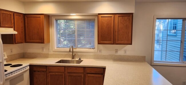 Cocina renovada - 12331 SE Whitcomb Dr.