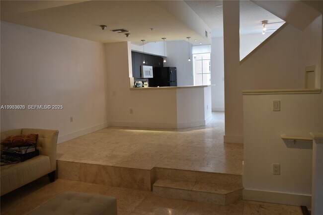 Foto del edificio - 2961 NE 185th St