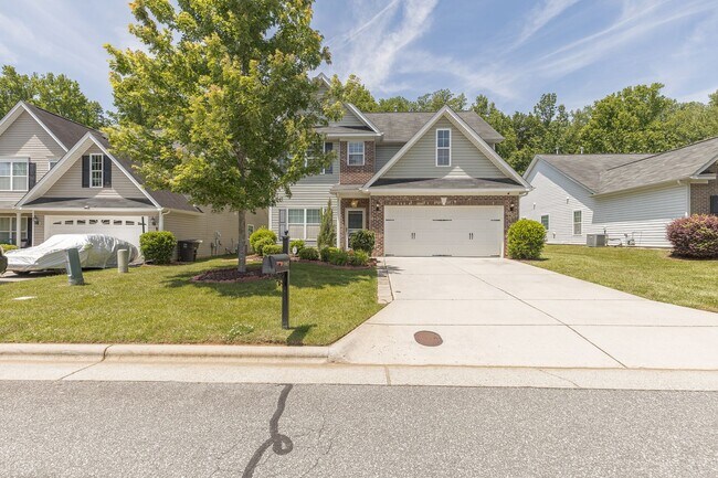 Foto del edificio - 5907 Landerwood Dr
