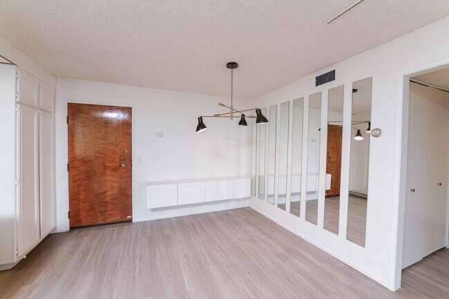 Foto del edificio - 2 Bedroom unit in Los Angeles