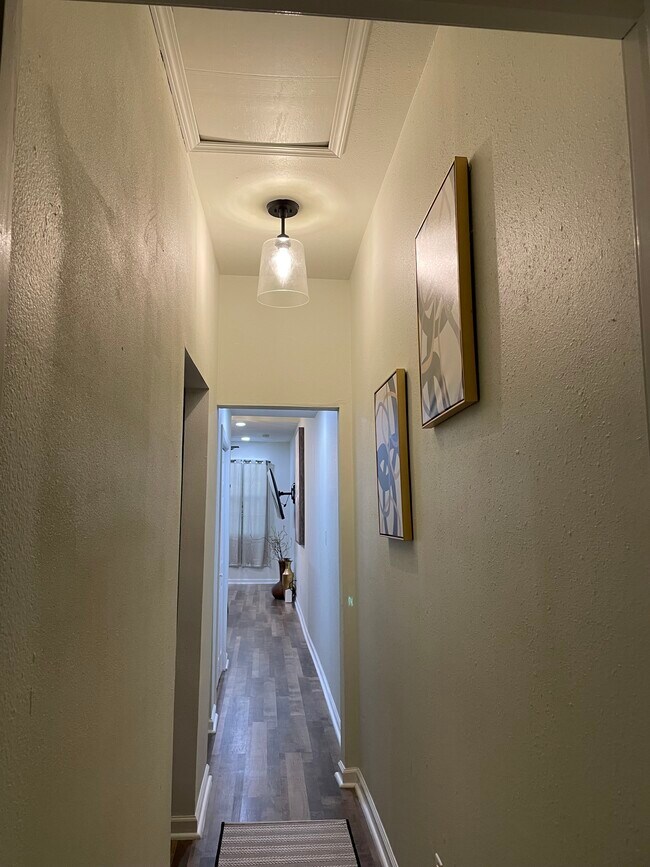 Foto del edificio - 1818 Allen St