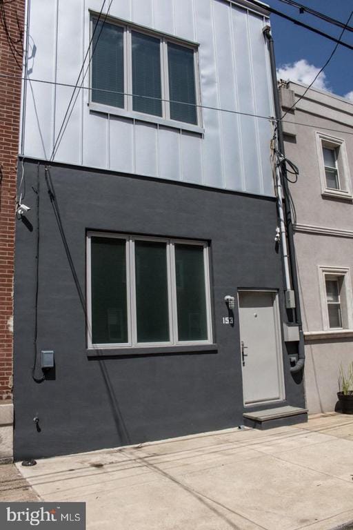 Building Photo - 153 Richmond St