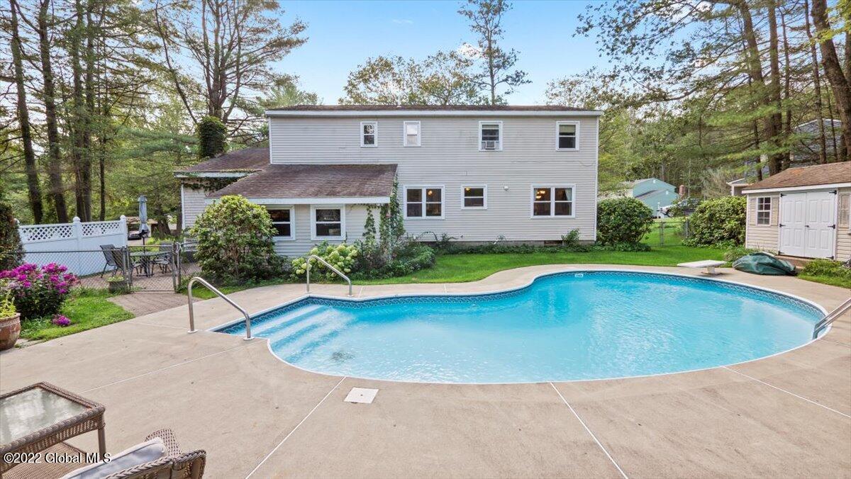 Primary Photo - 1 Poe Ct