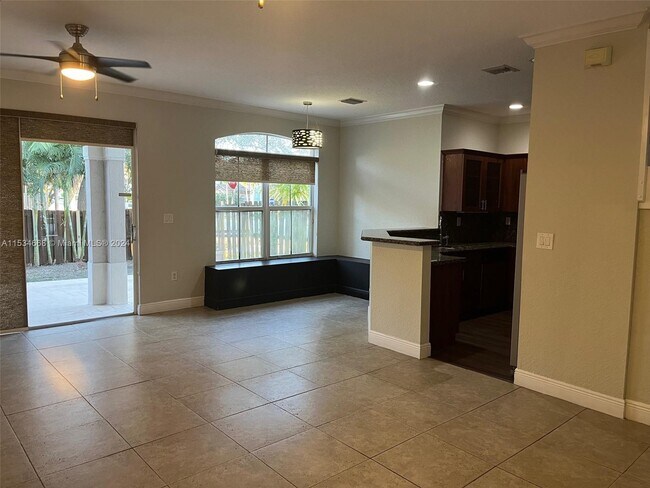 Building Photo - 977 SW 153rd Path