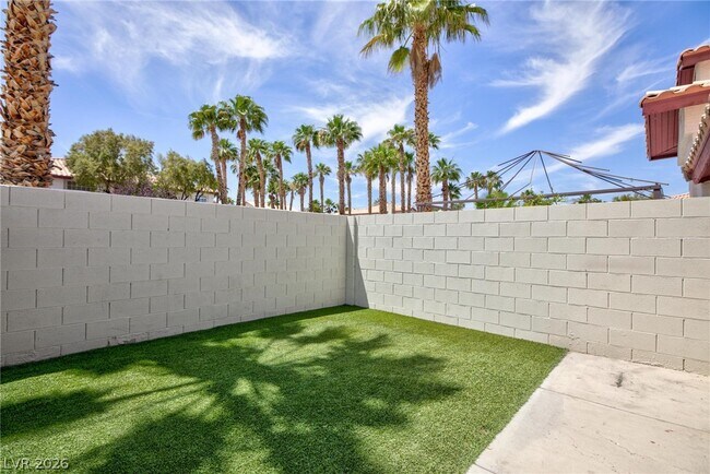 Foto del edificio - 3910 Starfield Ln