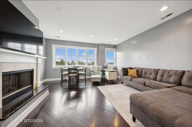 Foto del edificio - 2503 W Harrison St