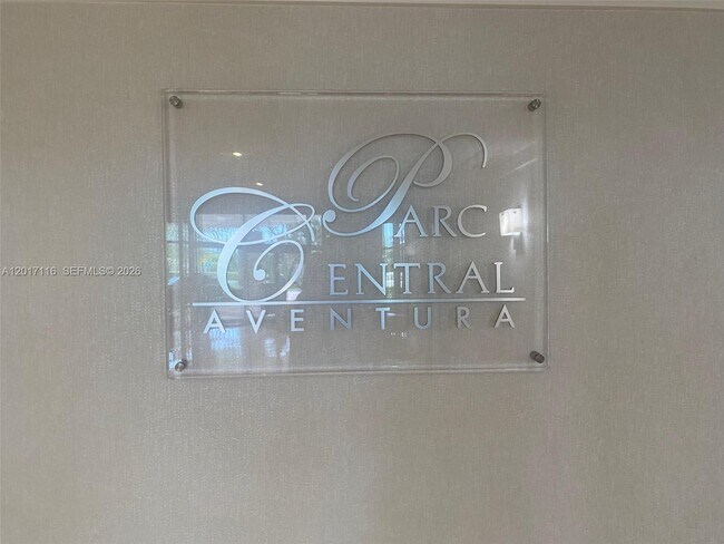 Foto del edificio - 3300 NE 191st St