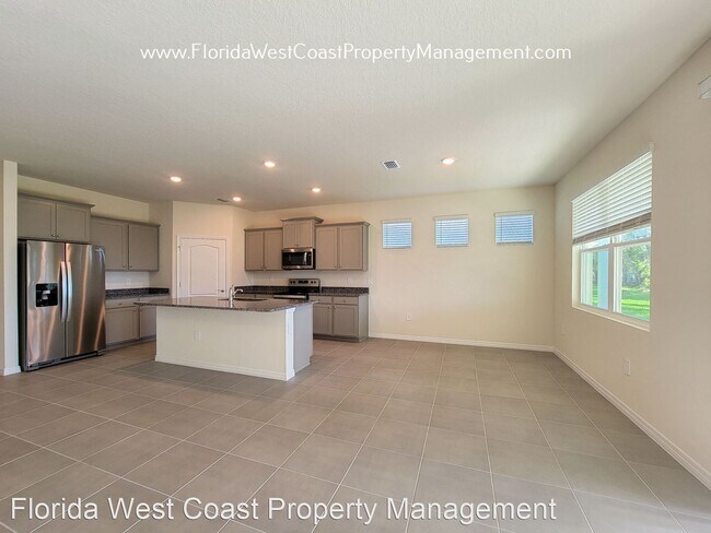 Building Photo - 4 br, 2 bath House - 5715 Oak Bridge Ct