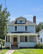 Building Photo - 17 Brown Pl