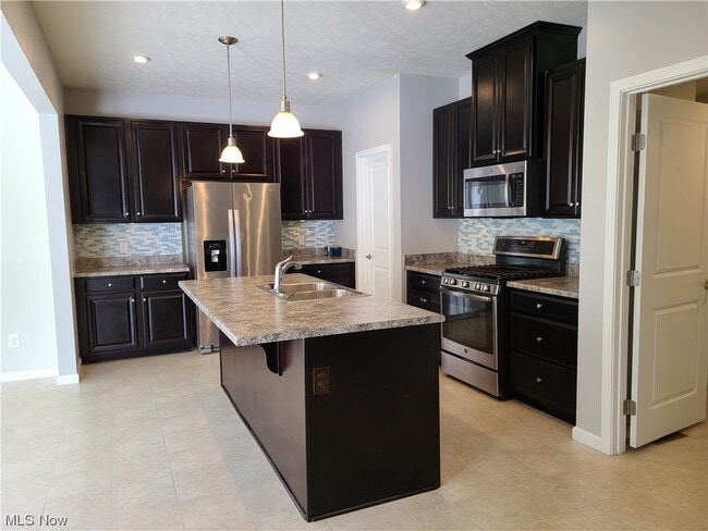 Building Photo - 4710 Gooseberry Knoll