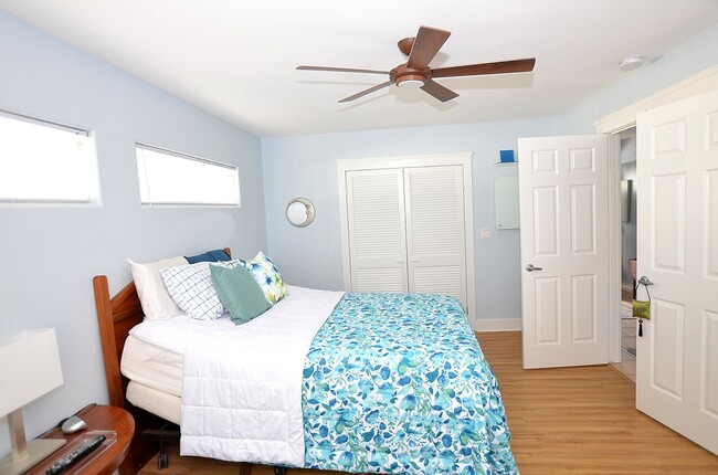 Foto del edificio - 1Bd/1Ba Guest house, centrally located.