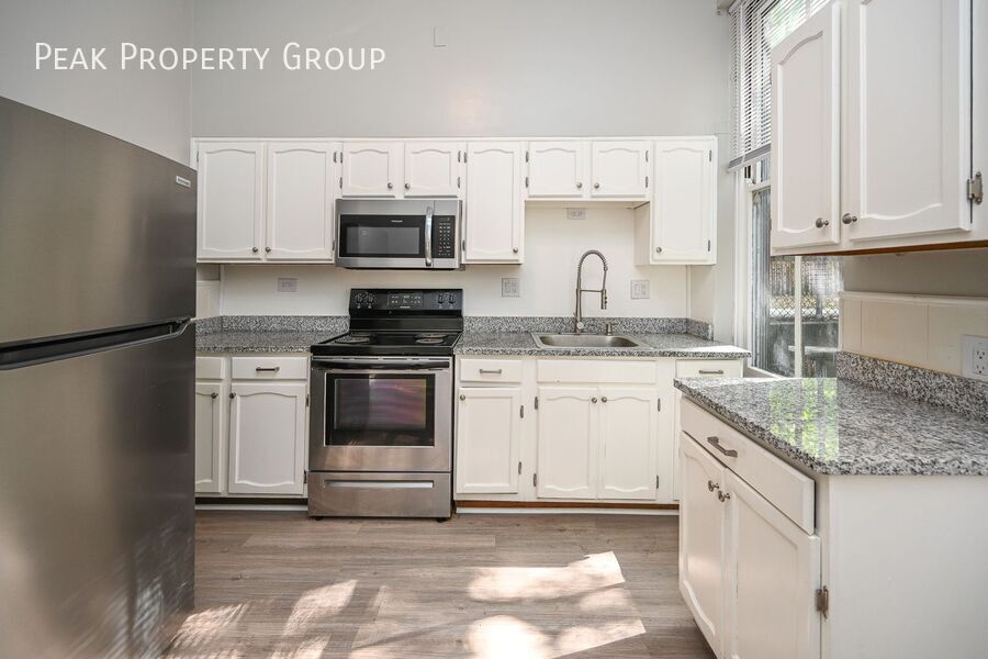 Photo - 2363 W. Clifton Avenue-