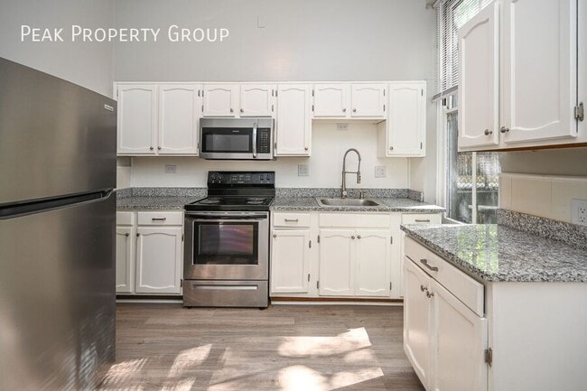 Foto del edificio - 2363 W Clifton Ave