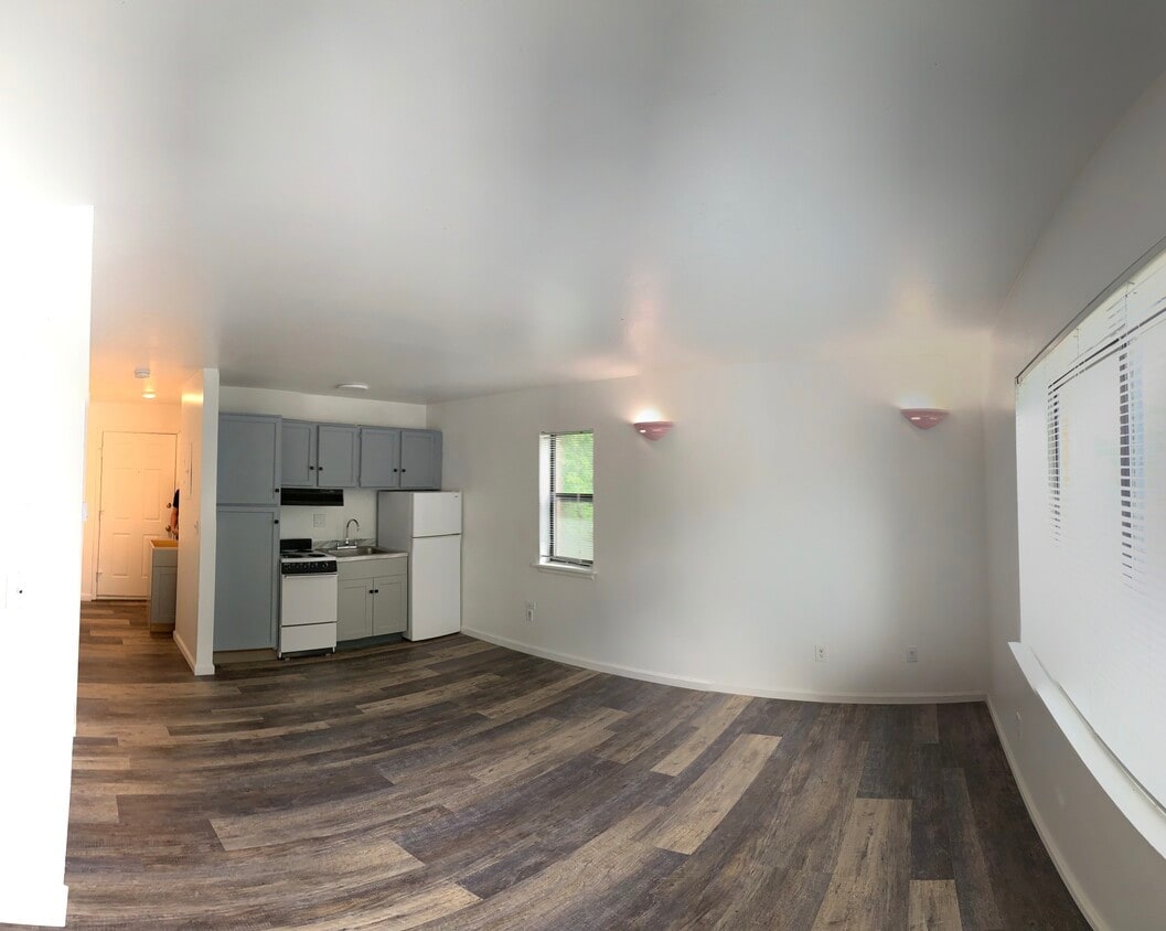 Building Photo - Canyon Place Apartments