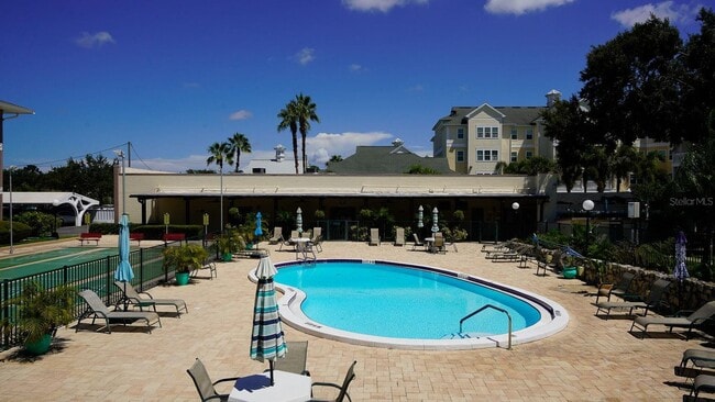 Foto del edificio - 1524 Lakeview Rd