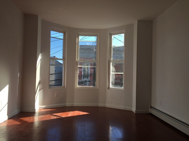 Foto del edificio - 2548 14th Pl