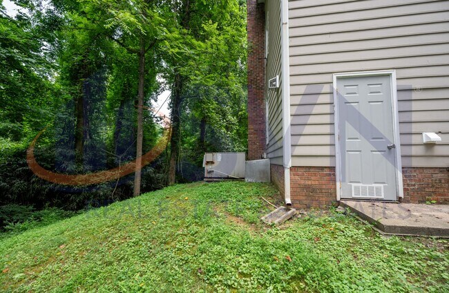 Foto del edificio - Cottage living in this 3-Bedroom, 3-Bath Home in Durham – Near Duke