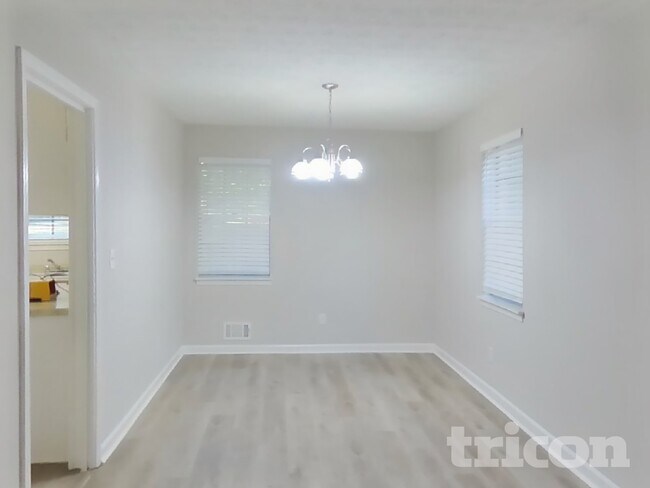 Foto del edificio - 30 Carriage Cir