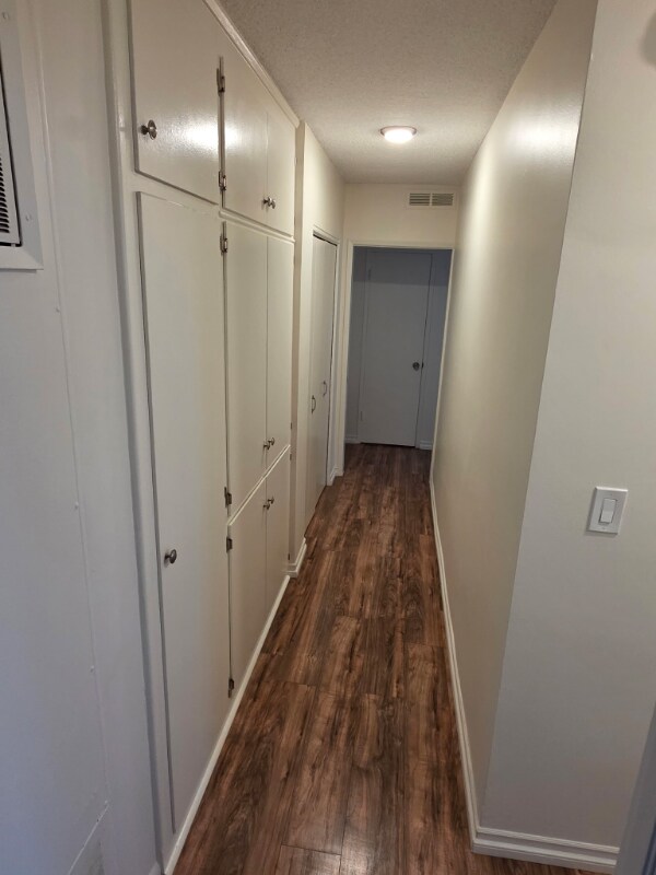 Foto del edificio - 5430 Corteen Pl