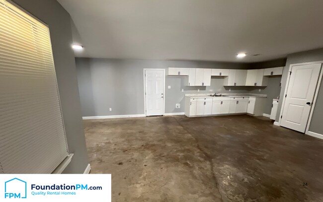 Building Photo - 1273 Englewood St