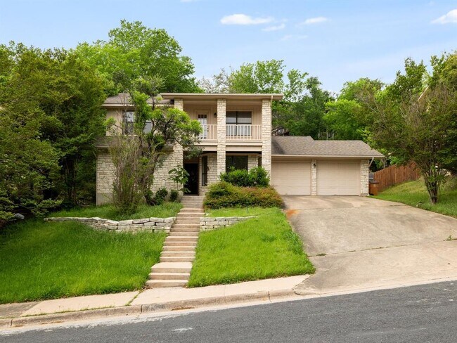 Building Photo - 9305 Rolling Oaks Trail