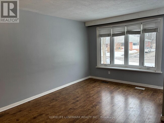 Building Photo - 145 Tulloch Dr