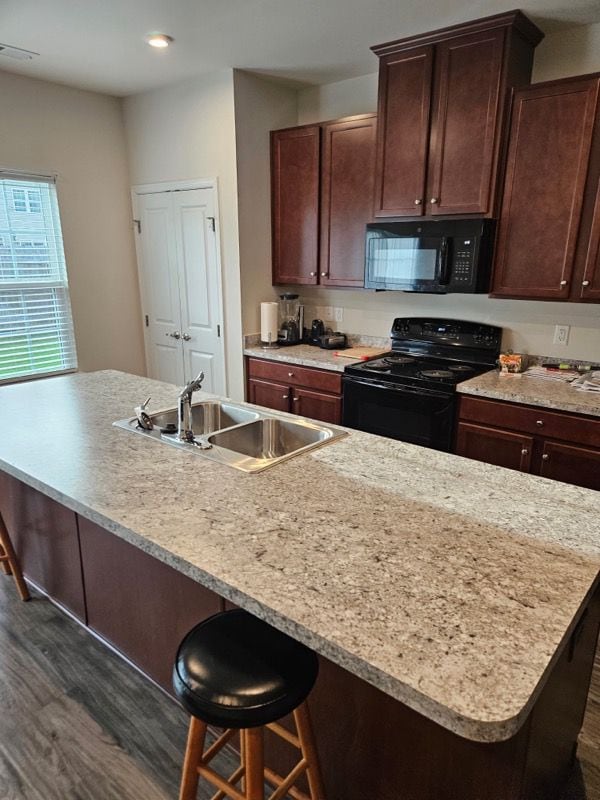 Foto del edificio - 7824 Old Guild Rd