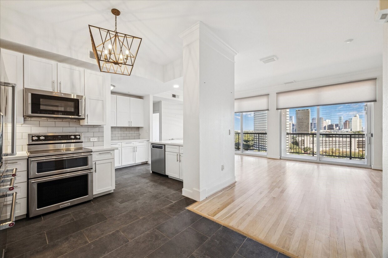 Foto principal - 3333 Allen Pkwy