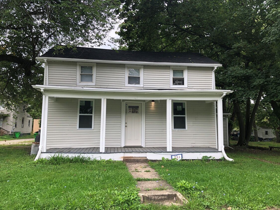 Primary Photo - 506 - 731-733 Walnut Avenue