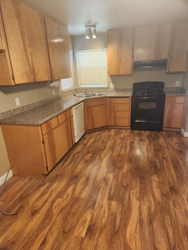 Foto del edificio - Great 3 bdrm, 1.5 bath house
