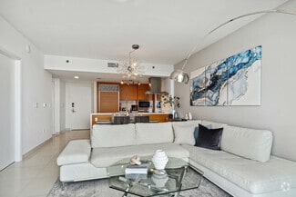 Building Photo - 485 Brickell Ave