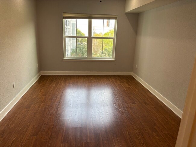 Foto del edificio - 206 E South St