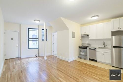 Primary Photo - 1735 1st Ave