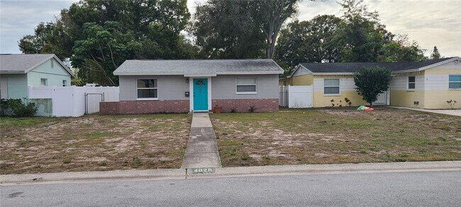 Building Photo - 4020 12th Ave N