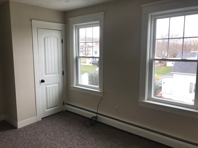 Foto del edificio - 5 Greystone Ave