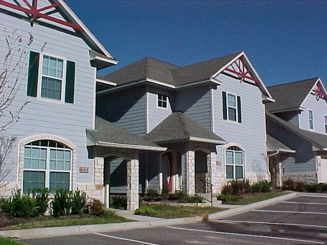 Primary Photo - 1219 Canyon Creek Cir